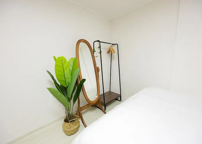 Near, Hyehwa, Jongno 公寓 *